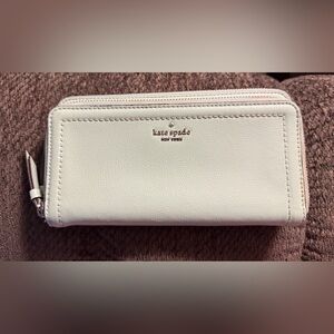 Kate Spade New York Mint Green Leather Wallet